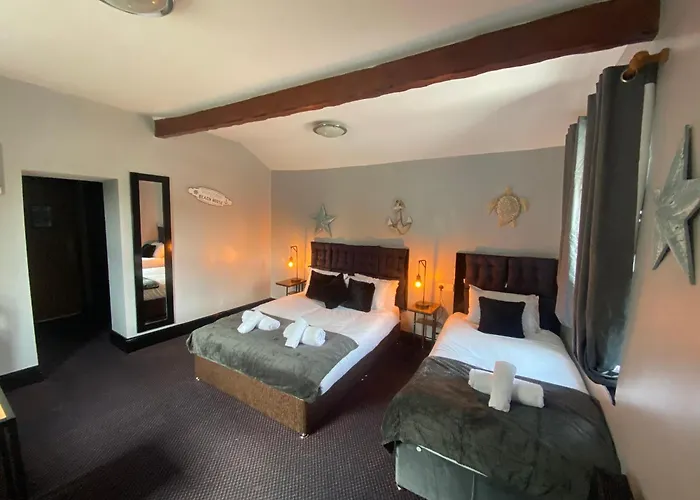 Bay View Rooms At Mentone Hotel